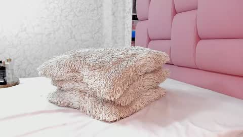 Snapshot of _molly_rosse_ chatting on 01.16.25 _molly_rosse_ online show from 01.16.25