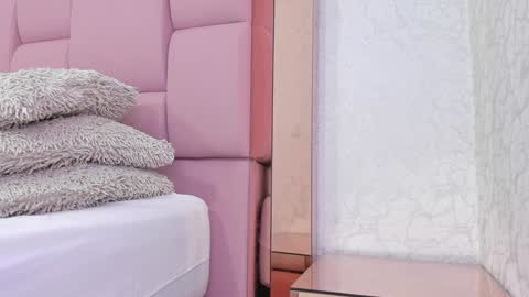 Snapshot of _molly_rosse_ chatting on 02.04.25 _molly_rosse_ online show from 02.04.25