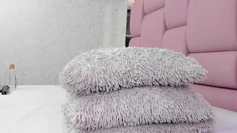 Snapshot of _molly_rosse_ chatting on 03.06.25 _molly_rosse_ online show from 03.06.25