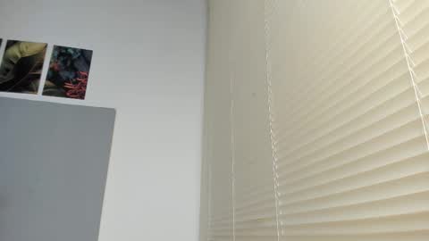 Snapshot of _molly_rosse_ chatting on 11.06.25 _molly_rosse_ online show from 11.06.25