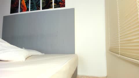 Snapshot of _molly_rosse_ chatting on 11.19.25 _molly_rosse_ online show from 11.19.25