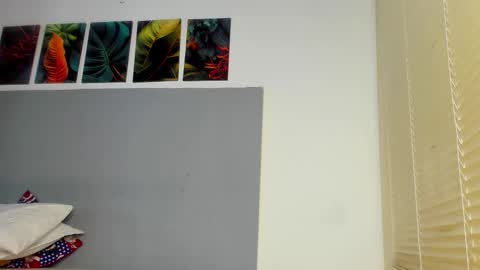 Snapshot of _molly_rosse_ chatting on 12.01.25 _molly_rosse_ online show from 12.01.25