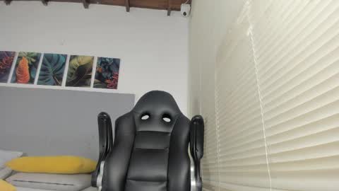 Snapshot of _molly_rosse_ chatting on 05.05.26 _molly_rosse_ online show from 05.05.26