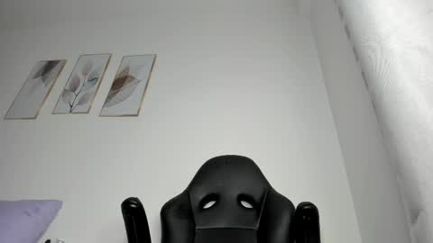 Snapshot of _molly_rosse_ chatting on 05.23.26 _molly_rosse_ online show from 05.23.26