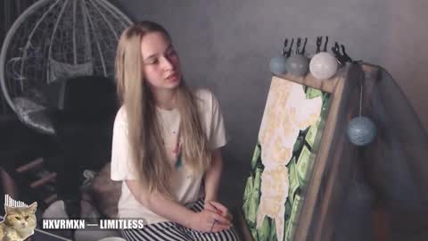 Snapshot of _mother_of_cats chatting on 09.15.25 Debby online show from 09.15.25