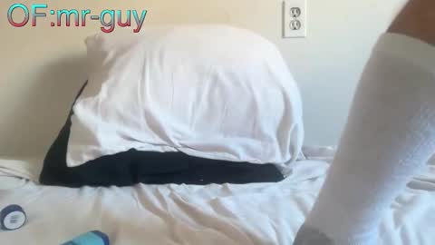 Snapshot of _mrguy_ chatting on 02.04.26 _mrguy_ online show from 02.04.26