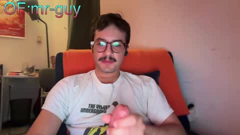 Snapshot of _mrguy_ chatting on 04.09.26 _mrguy_ online show from 04.09.26