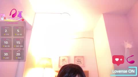 Snapshot of _nahom_ chatting on 11.11.25 nahomi online show from 11.11.25