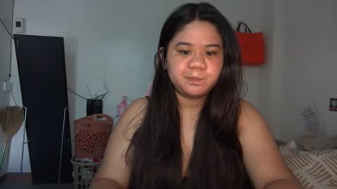Snapshot of _natalieey chatting on 05.02.26 nics online show from 05.02.26