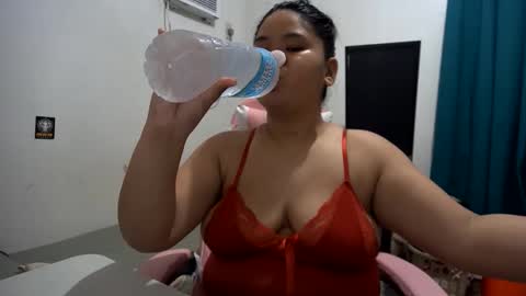 Snapshot of _natalieey chatting on 05.27.26 nics online show from 05.27.26