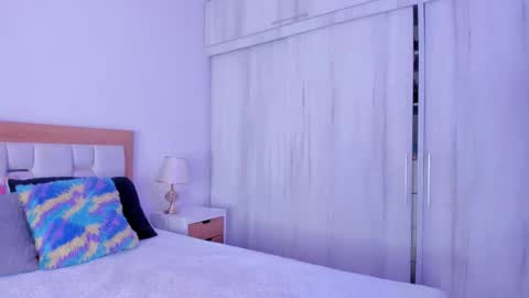 Snapshot of _natasha18_ chatting on 10.27.25 Natasha online show from 10.27.25