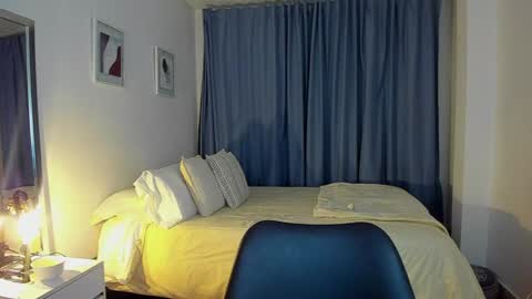 independent model natha online show from 12.05.24