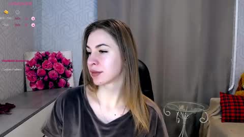 Snapshot of _naughty_megan_ chatting on 02.13.25 Megan online show from 02.13.25