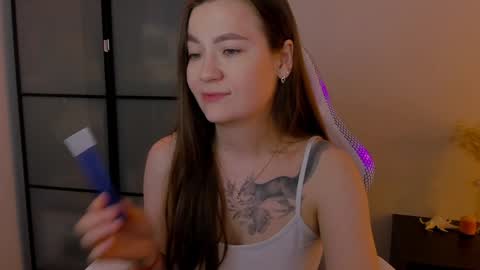 Mia with a big heart  online show from 12.03.24