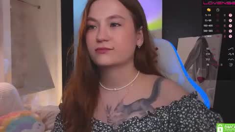 Snapshot of _nemalkovamia chatting on 06.11.26 Mia with a big heart online show from 06.11.26