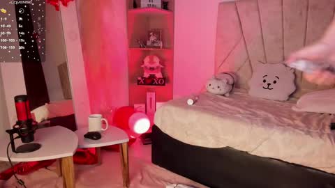 Niah  You can call me Ni or cutie haha online show from 02.16.25