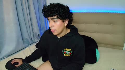 Nicolas online show from 12.27.24