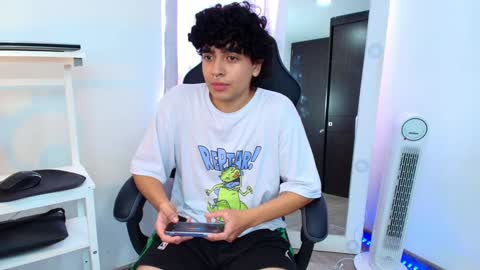 Nicolas online show from 01.15.25