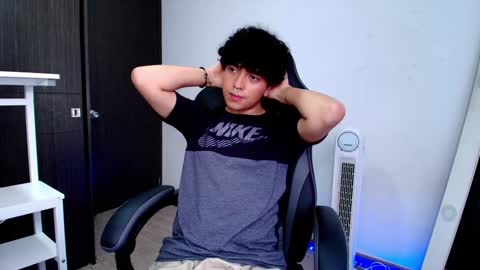 Nicolas online show from 01.27.25