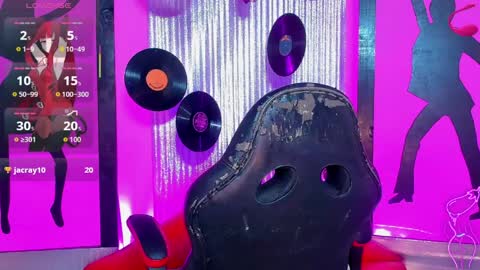 Nicky  Please help me with your thumbs up its importan online show from 04.08.26