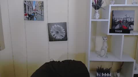 Nica online show from 03.04.25