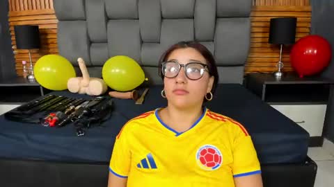  NicoleSweet1 online show from 06.17.26