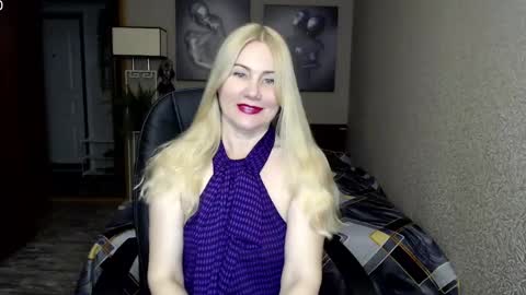 Donella    online show from 02.14.25