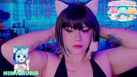 niiky online show from 04.17.26