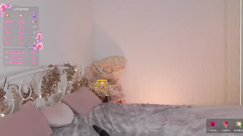 Vivian online show from 01.12.25