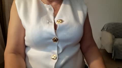 Snapshot of _oldschool_lady_ chatting on 04.19.26 Charlotte online show from 04.19.26
