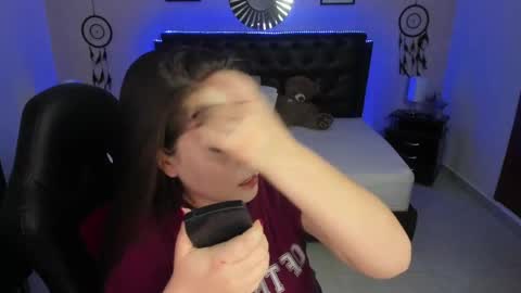 Olivia jones online show from 09.23.25