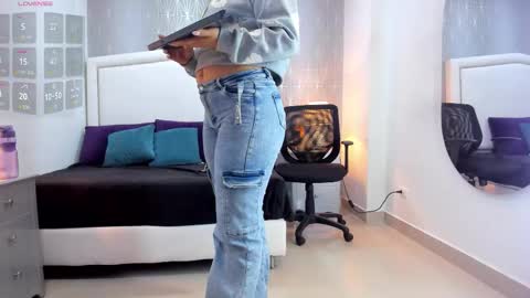  peach1  online show from 03.27.26