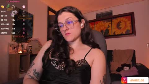 violeta ig  online show from 02.13.25