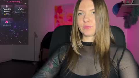 Snapshot of _private_person_ chatting on 01.15.25 HADLY today day-off see u online 0112 online show from 01.15.25