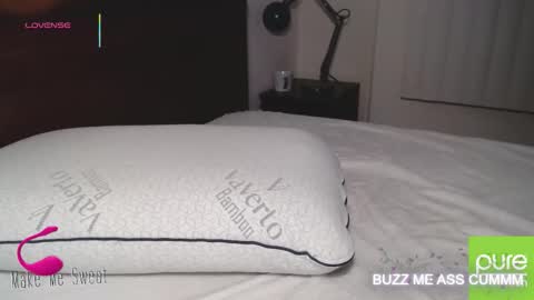 Snapshot of _pure_fun chatting on 01.13.26 Mike K online show from 01.13.26