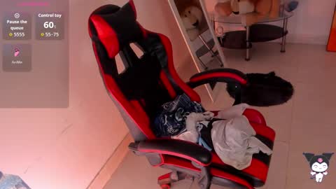 Snapshot of _rachell1 chatting on 10.22.25 Stefany online show from 10.22.25