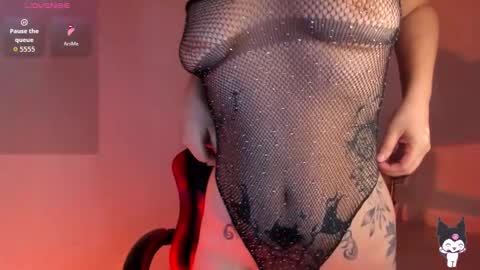 Snapshot of _rachell1 chatting on 10.26.25 Stefany online show from 10.26.25