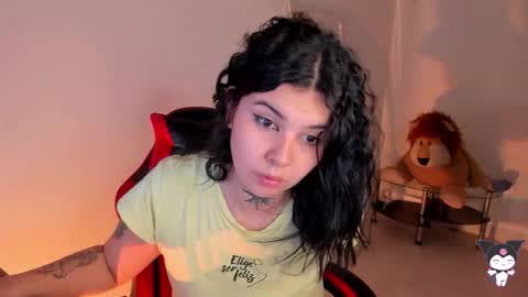 Snapshot of _rachell1 chatting on 10.27.25 Stefany online show from 10.27.25