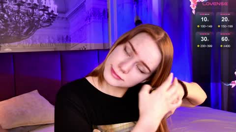 Snapshot of _ramona__ chatting on 02.01.25 im Amy online show from 02.01.25