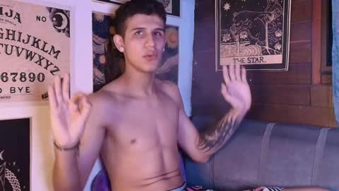 Snapshot of _realwav chatting on 09.11.25 wav online show from 09.11.25