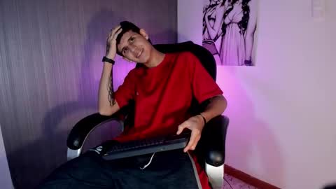 Snapshot of _realwav chatting on 10.30.25 wav online show from 10.30.25