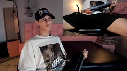 Snapshot of _realwav chatting on 11.11.25 wav online show from 11.11.25