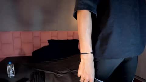 Snapshot of _realwav chatting on 11.20.25 wav online show from 11.20.25