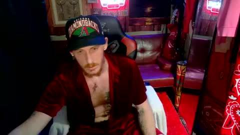 Snapshot of _redxxx chatting on 06.20.26 REDxxx online show from 06.20.26