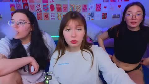 LISSAPVT IS OPEN online show from 03.01.25