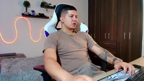 Roberto online show from 02.17.25