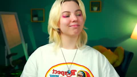 Snapshot of _rockstone_ chatting on 01.25.25 Rock stone online show from 01.25.25