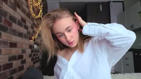 Snapshot of _ruby_kim chatting on 02.13.26 Ruby online show from 02.13.26