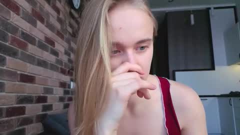 Snapshot of _ruby_kim chatting on 02.15.26 Ruby online show from 02.15.26