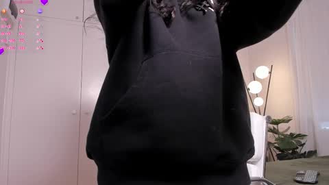 Snapshot of _sandy_s_ chatting on 09.21.25 Sandyy online show from 09.21.25